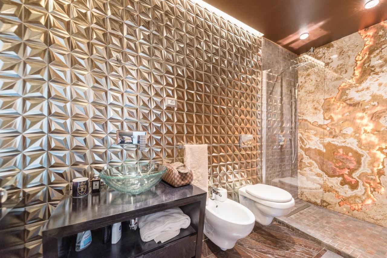 Jacuzzi Royal Suite Budapeste Exterior foto