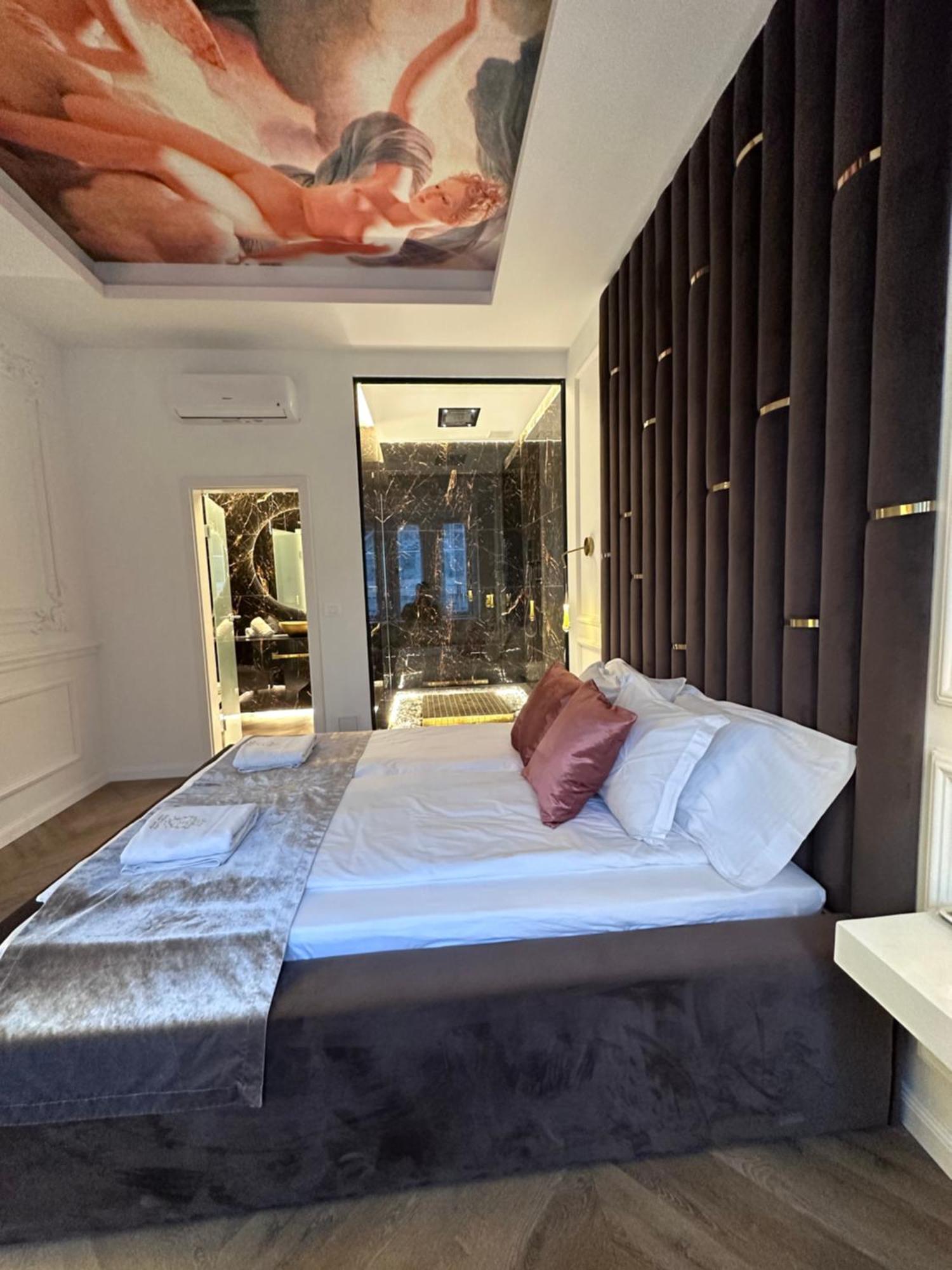 Jacuzzi Royal Suite Budapeste Exterior foto